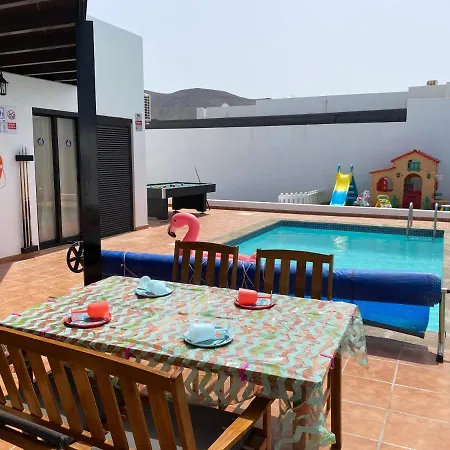 Carla Fun Family Villa Playa Blanca (Lanzarote)